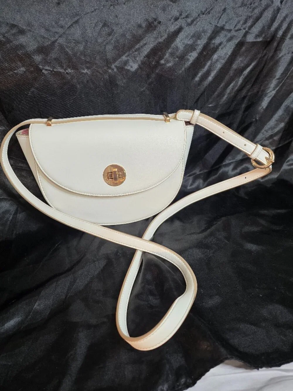 Cato Southern Charm White Saddle Crossbody Bag 10x7x3